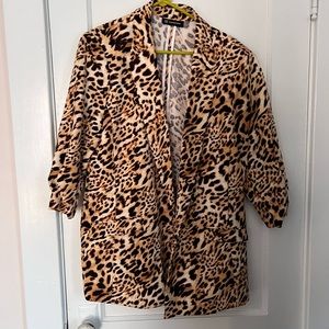 Super cute mob wife aesthetic leopard print blazer!